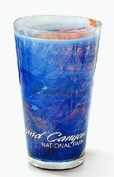 Стъклена висока конусовидна чаша